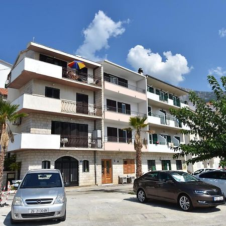 Villa Nede 1 포드고라 외부 사진